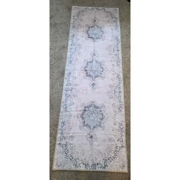 6 Foot Carpet Runner for Hallway, Entry, Kitchen, Etc. New. - Picture 1 of 4